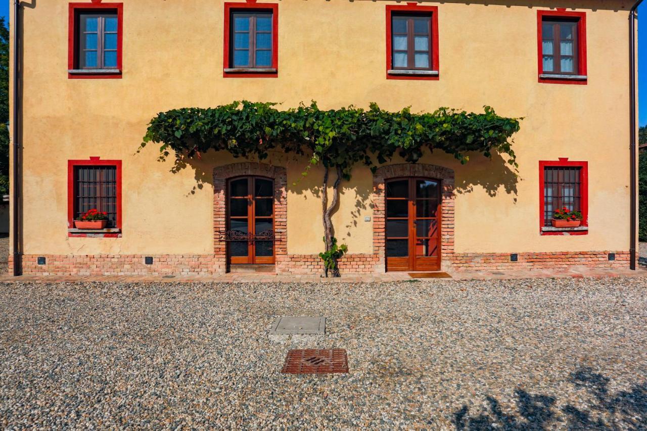 Agriturismo Le Corti Della Gualdana Voghera Exteriör bild